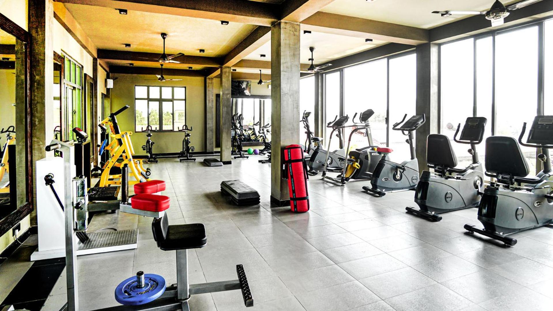 Sasha Transit Hotel Katunayaka Екстериор снимка
