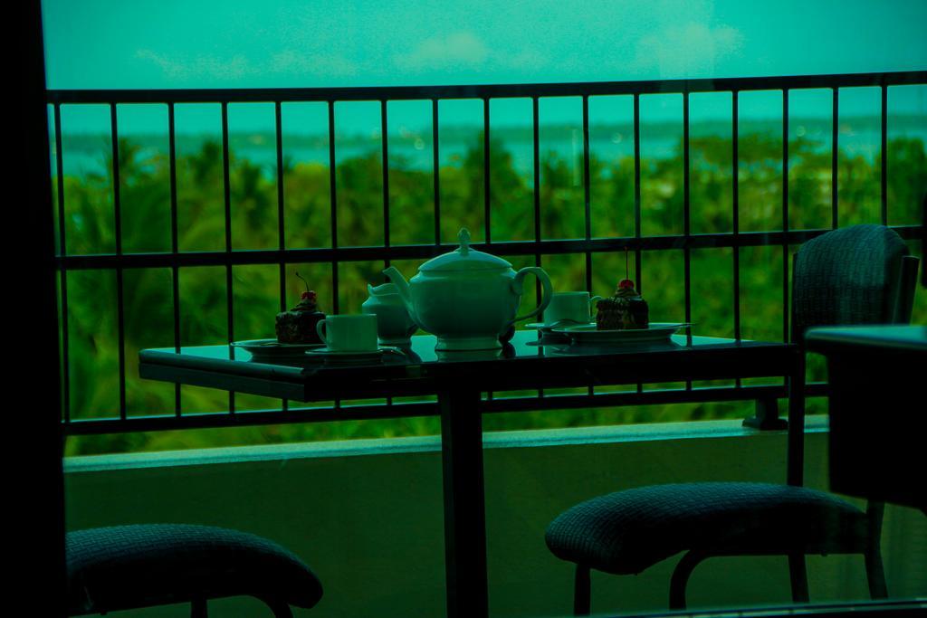 Sasha Transit Hotel Katunayaka Екстериор снимка