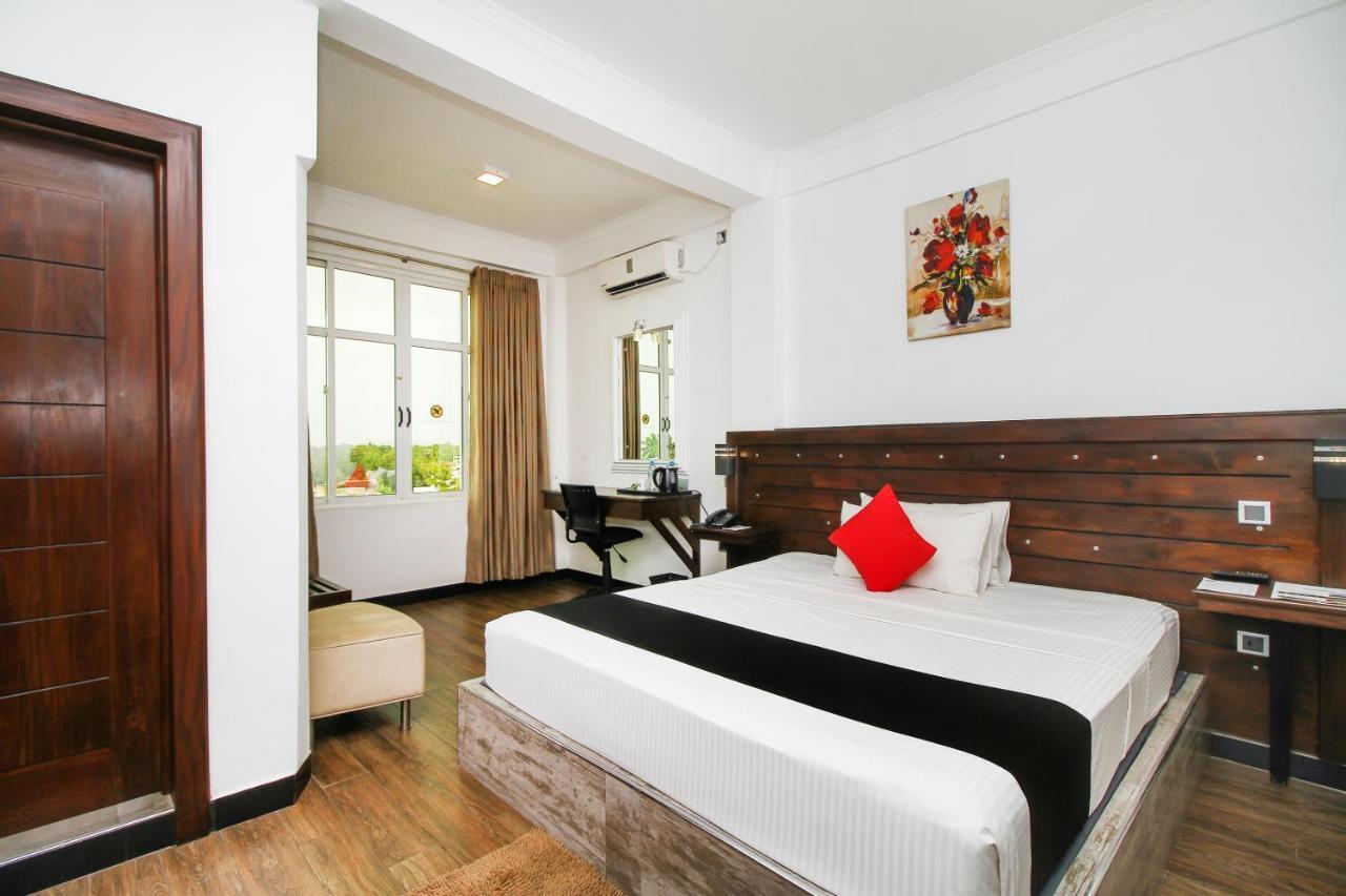 Sasha Transit Hotel Katunayaka Екстериор снимка